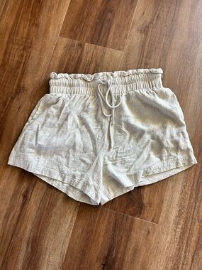 Linen blend short shorts Petal & Pup NWOT size 4